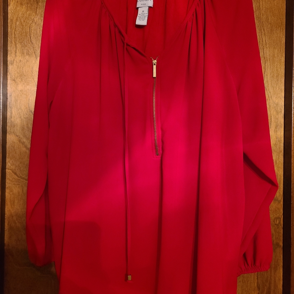 Red blouse with gold zipoer